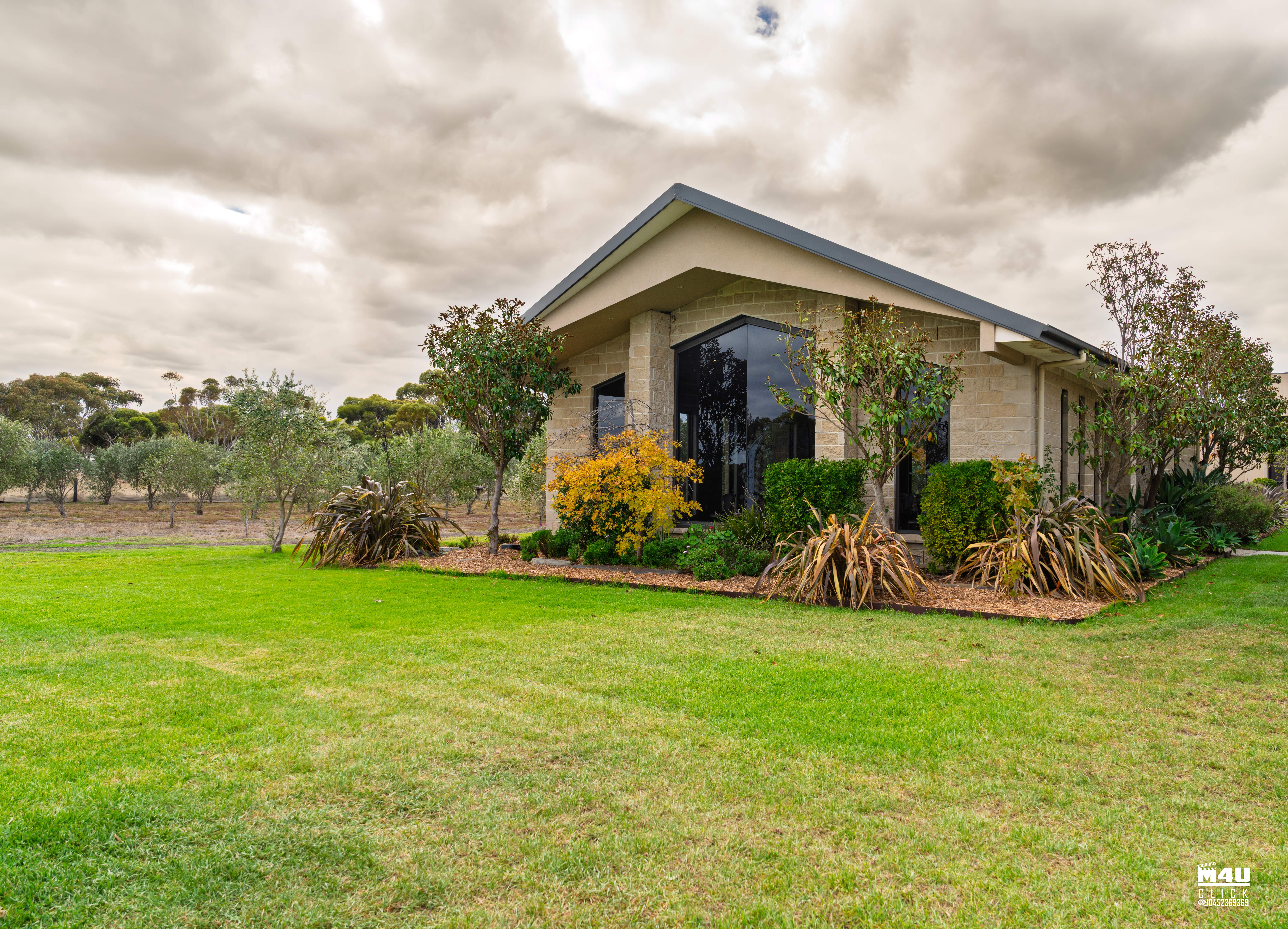 Weddings at Seasons 5-2441574