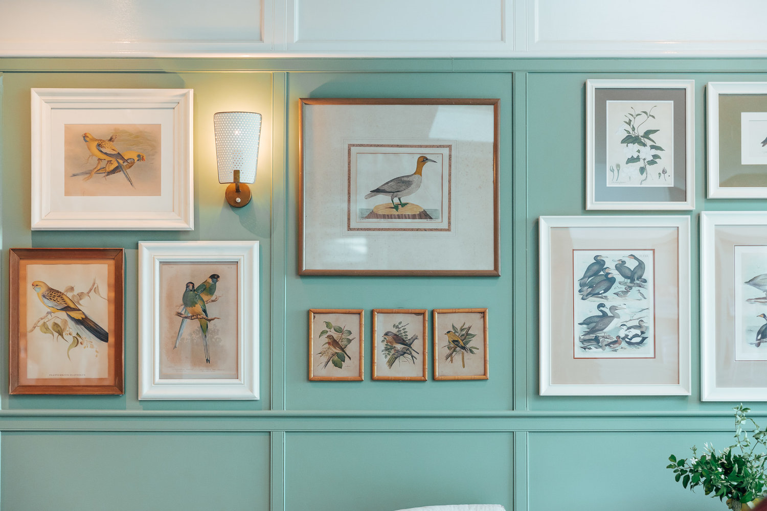 Bert's Bar & Brasserie-1342538