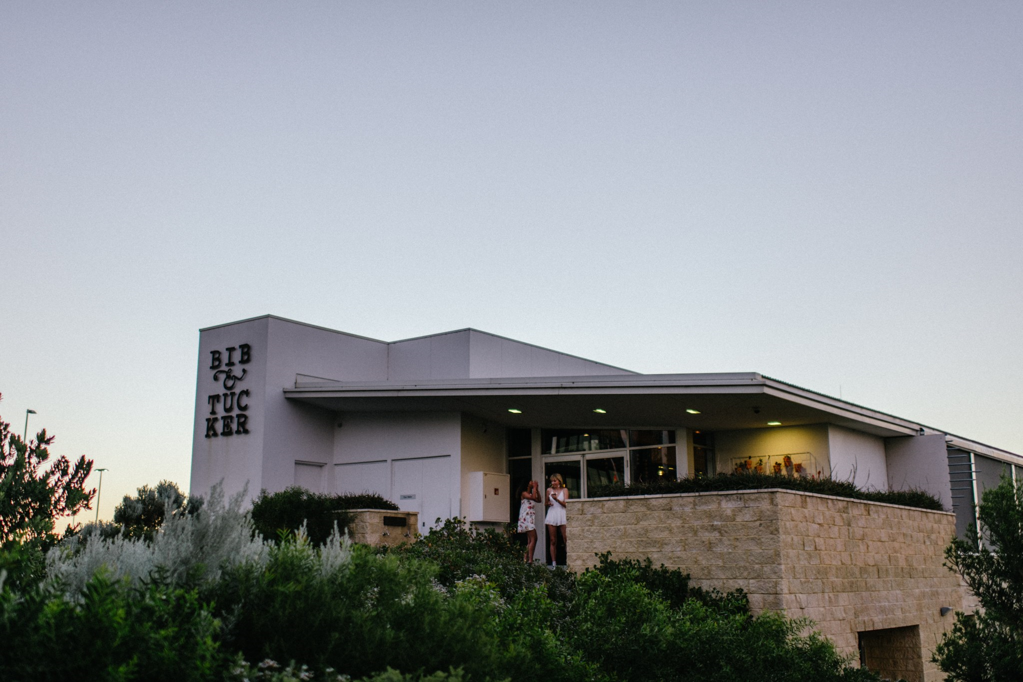 Bib & Tucker-1568114