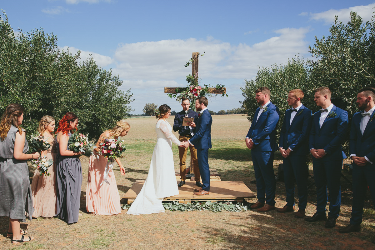 Bridgeward Grove Olives and Art Farm Gate-1746533