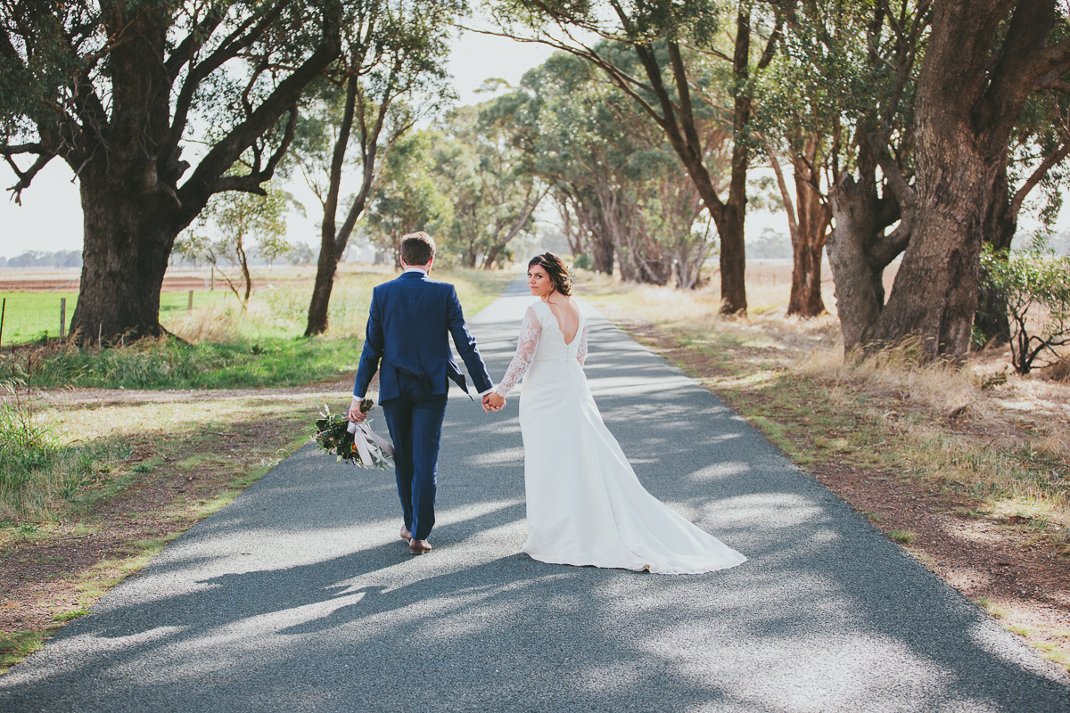 Bridgeward Grove Olives and Art Farm Gate-1746535