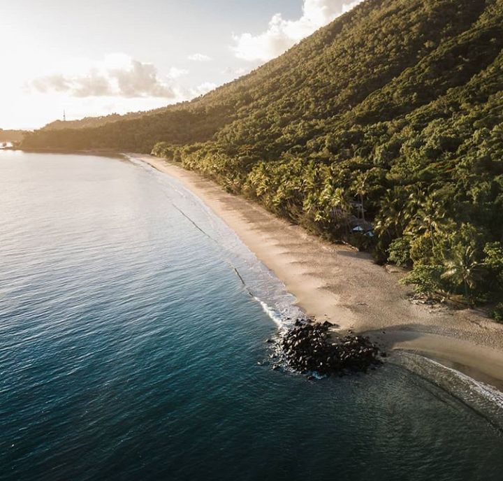 Ellis Beach Bar & Grill-1668041