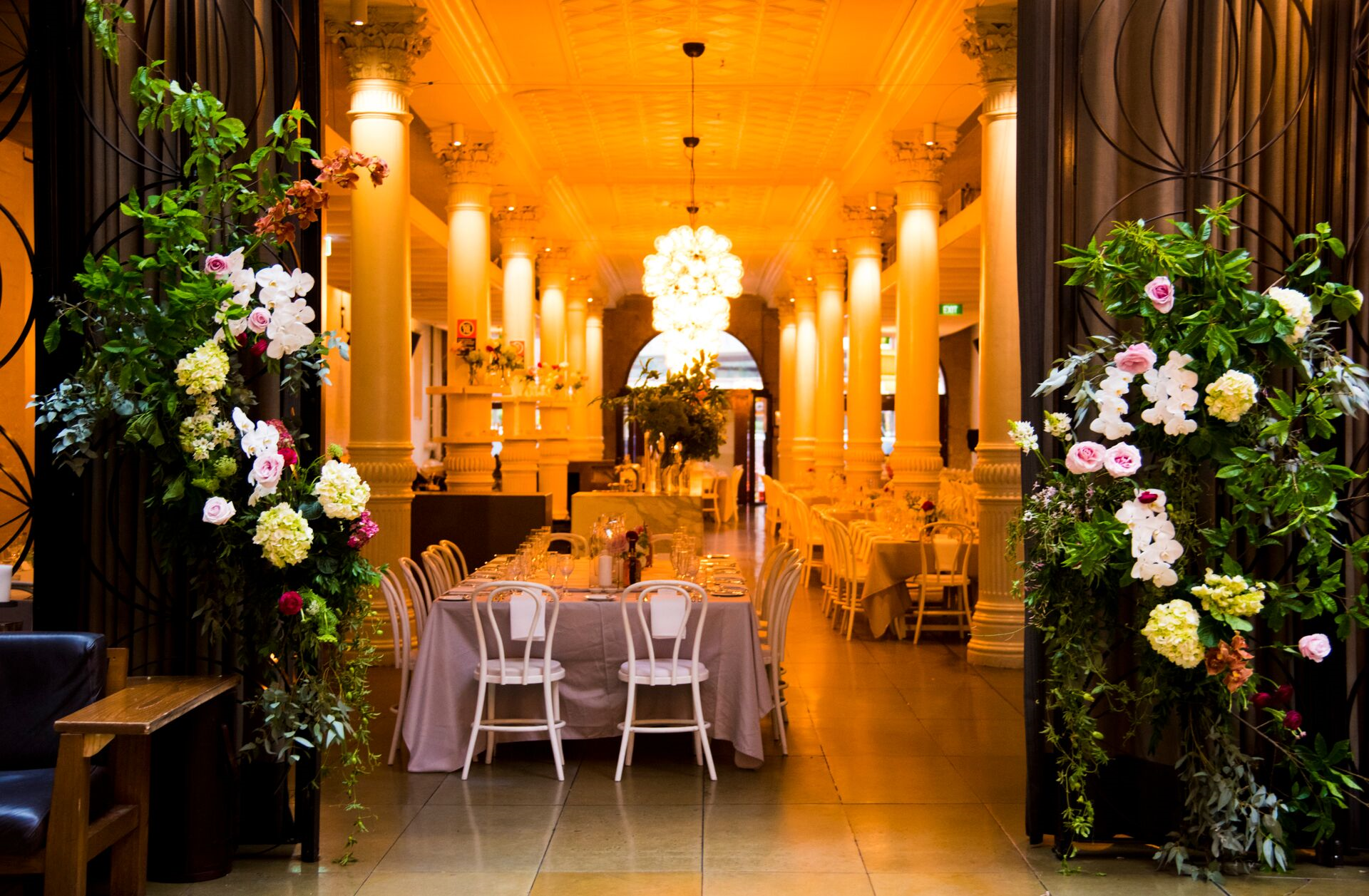 Establishment Bar-2008120