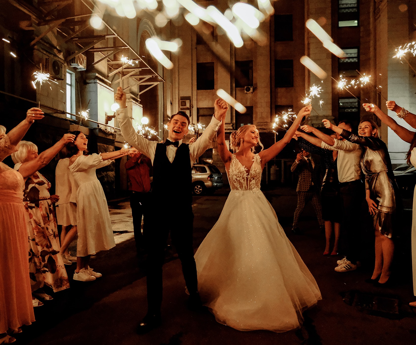 LB Entertainment Group - Wedding DJ's &amp; More