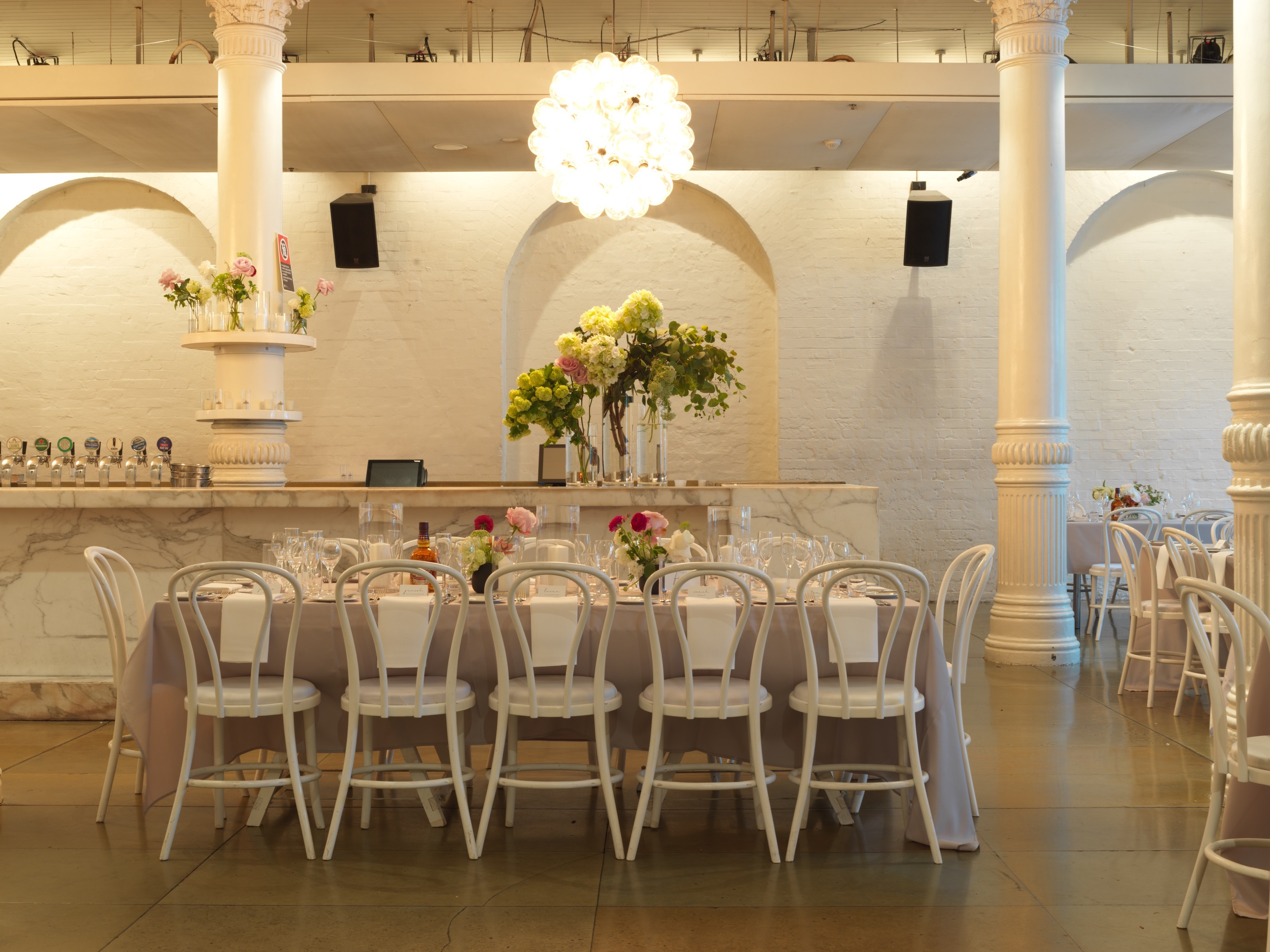 Establishment Bar-2008116