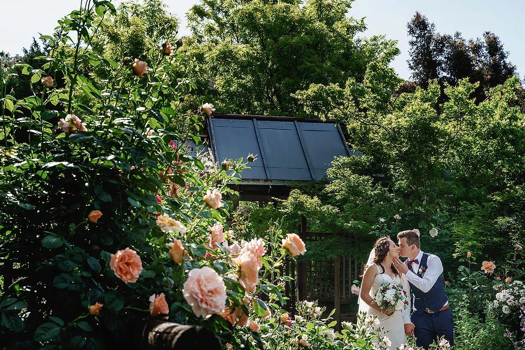 Beautiful Beneagle Farm Gardens & Weddings-1873062