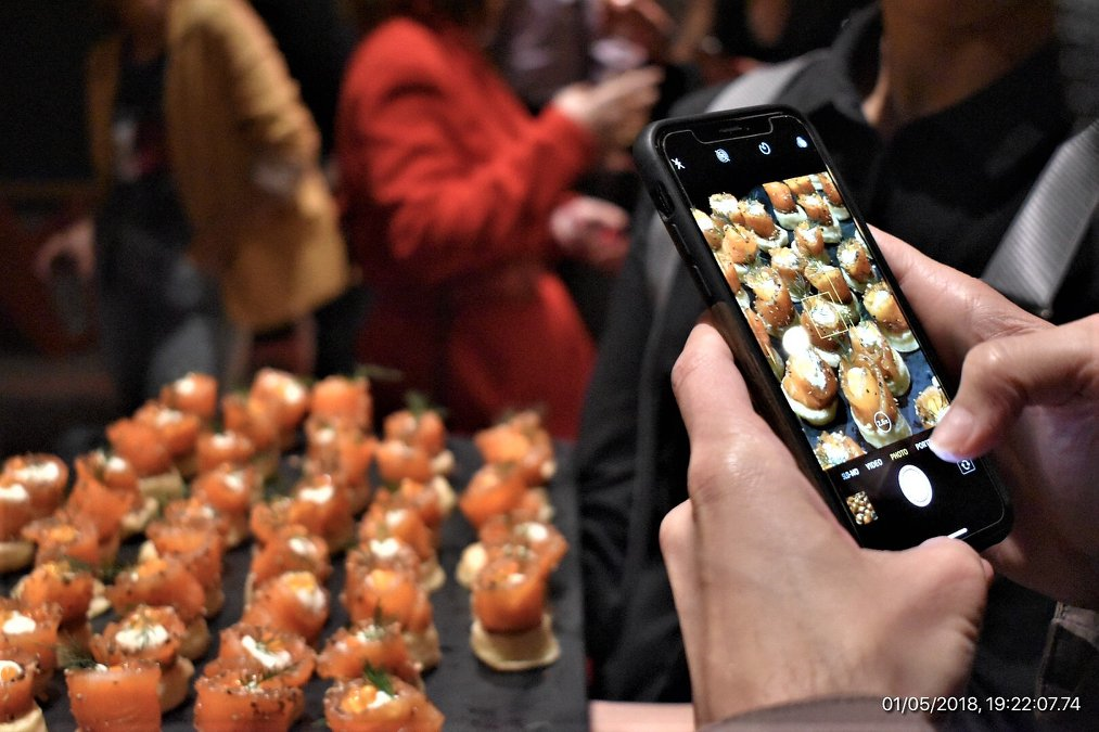 Crest On Barkly-1834370