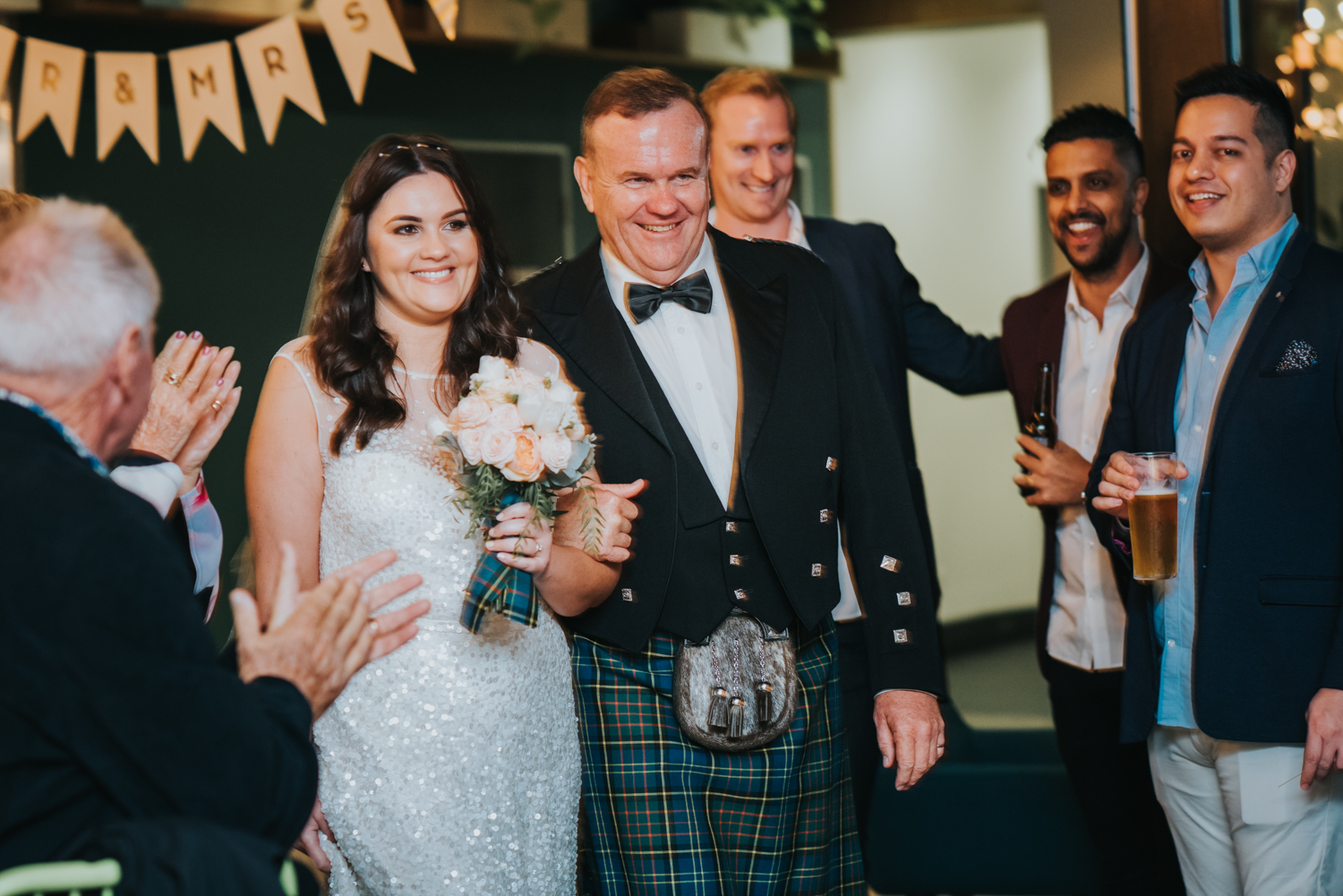 Darling & Co-2044739