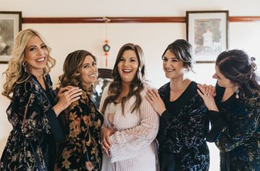 Bee mine: Stinging proposal leads to Nadia and Chris’s simplistic floral wedding