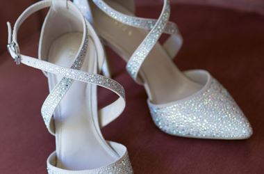 Natalie and Robert host modern wedding at venue close to their hearts