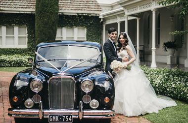 Fools rush in: Sophia and Kyle’s Quat Quatta wedding at Ripponlea