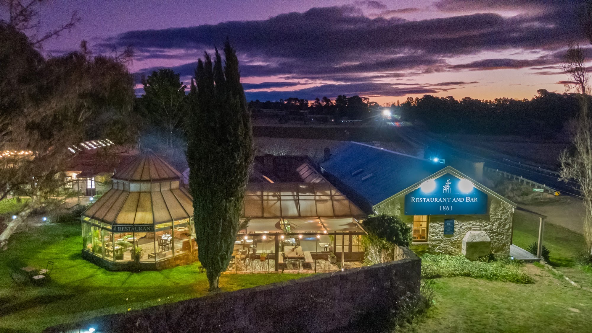 The Snowy Mountains Travellers Rest Wedding Venues Cooma Easy Weddings