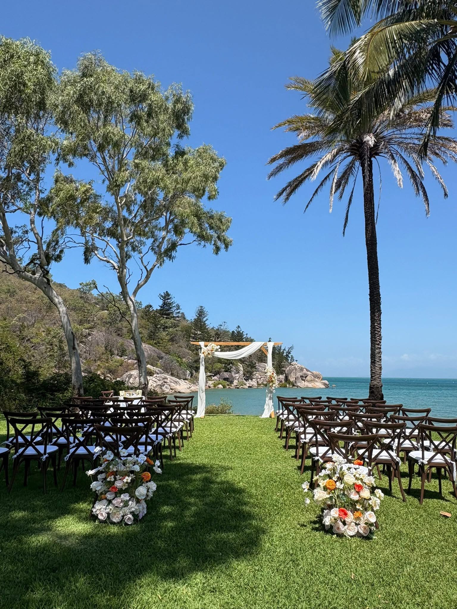 Picnic Bay Hotel