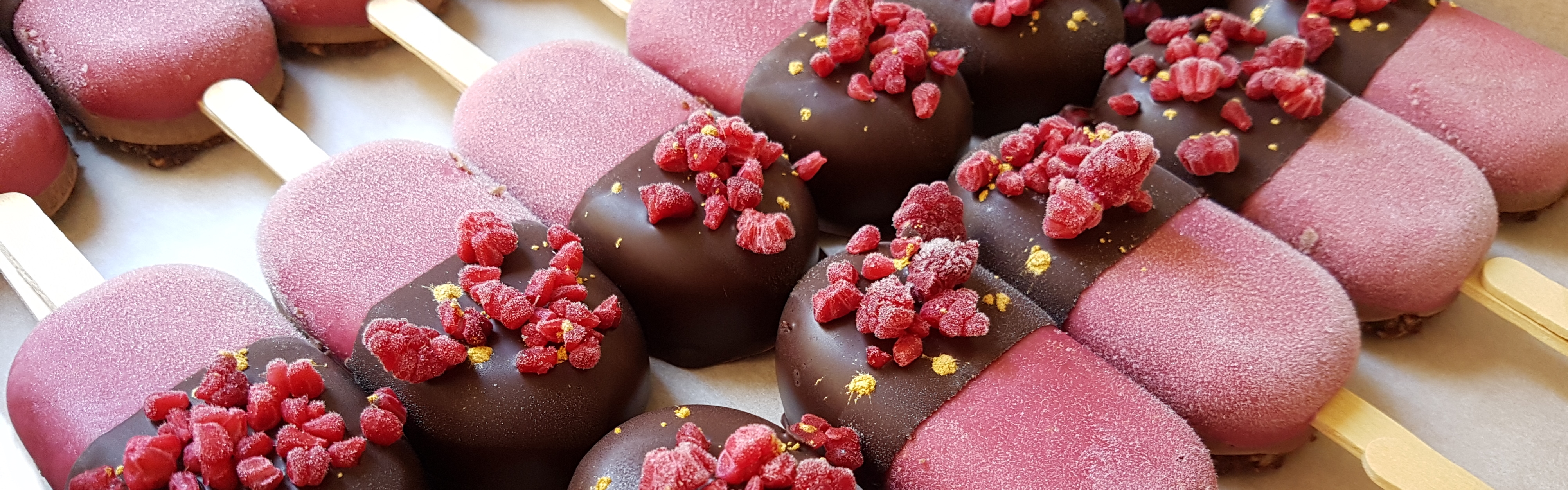 09011dc5-9d2d-41f2-ab8d-40033f161284-Alchemists in box.jpg