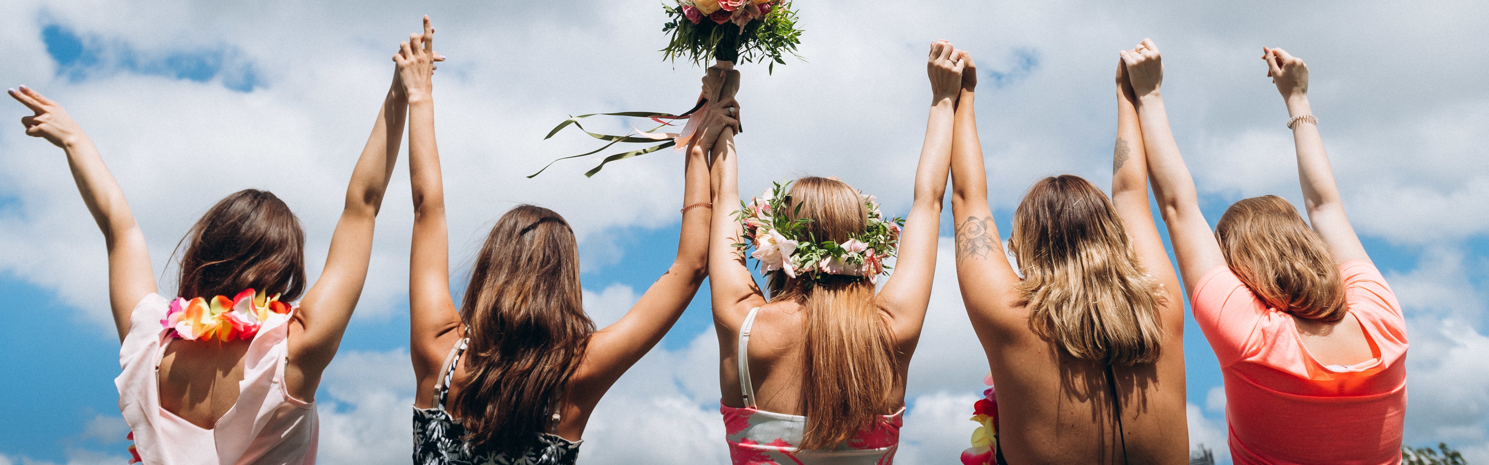 0abacba3-cbab-4253-b5b7-9c938ca6473a-Group shot sky.jpeg