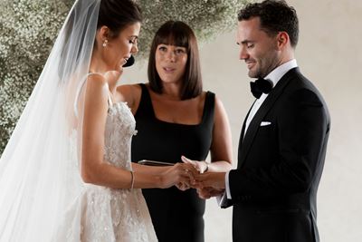 Marriage Celebrants-Megan Thompson