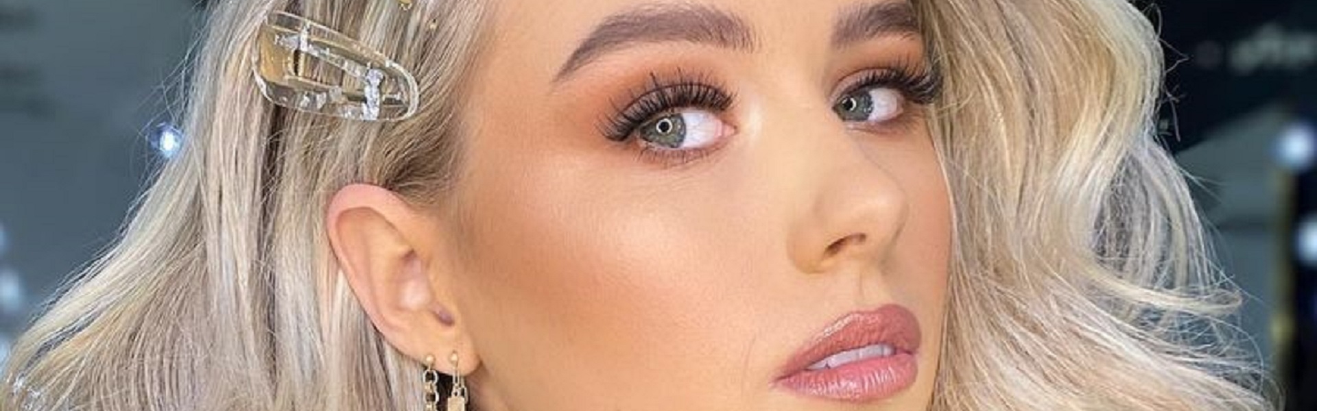 79283565-6f65-40f0-a3ae-1437e521dc0a-Sydney Makeup Artist Kellsie Bain Makeup (8).jpg
