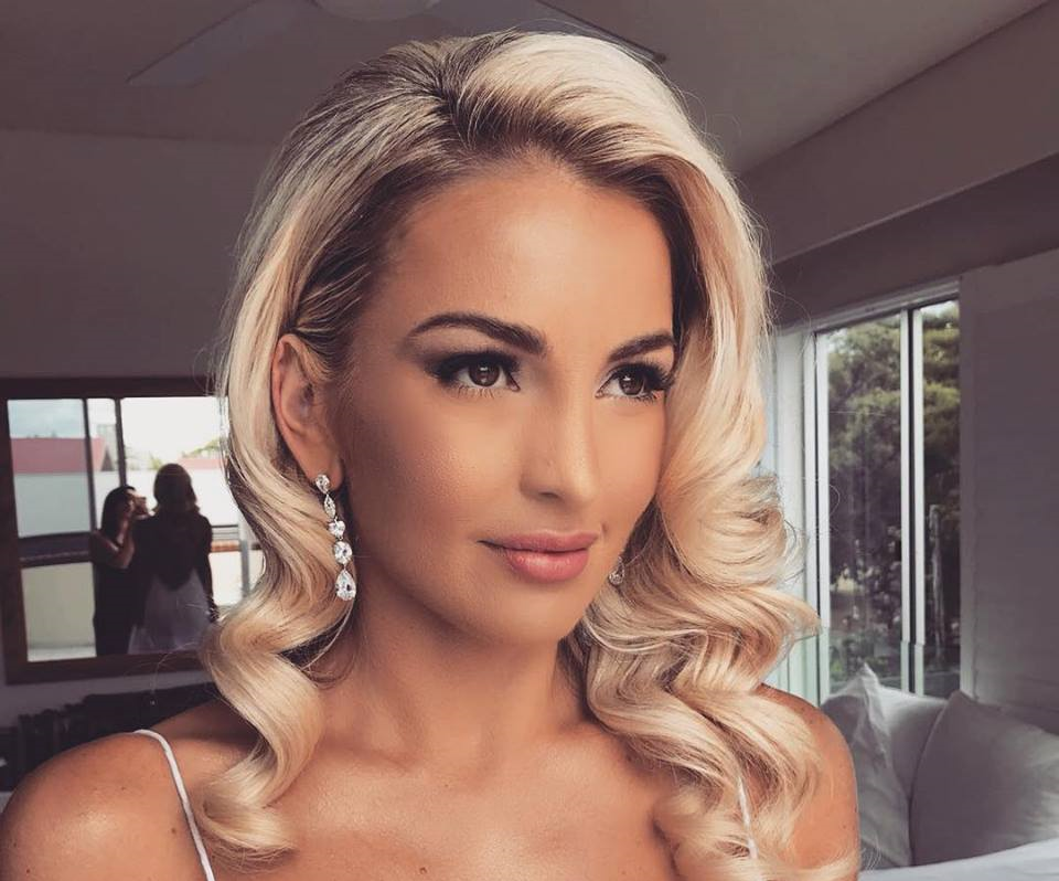 Hair on the move 2 U