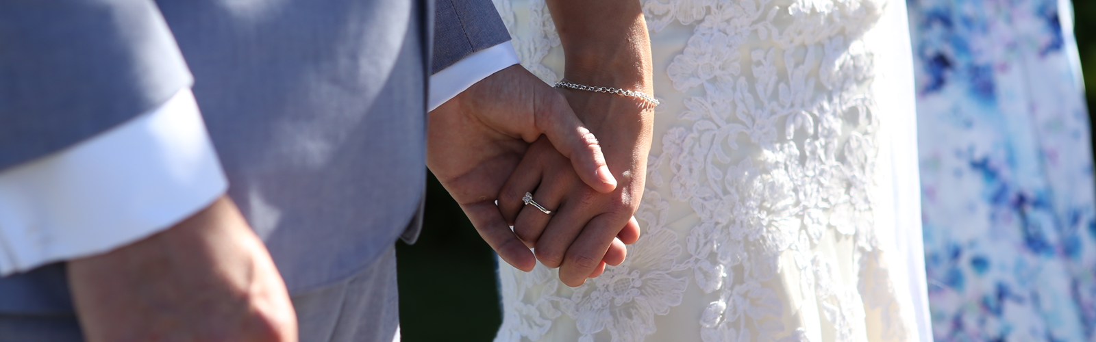 Lynne Fox wedding celebrant
