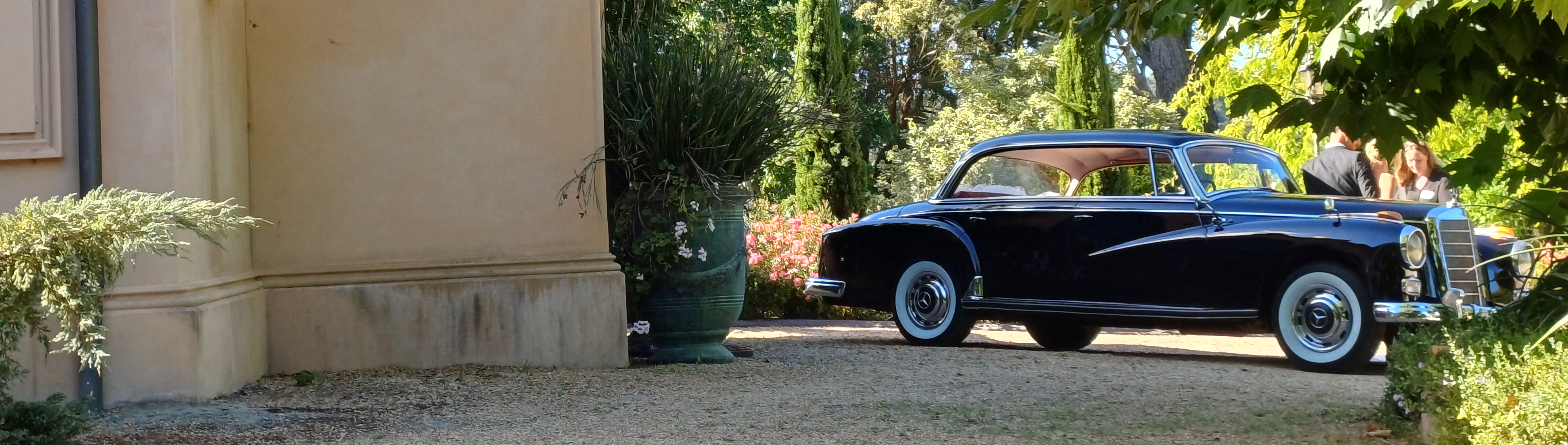 Adelaide Classic Benz Wedding Cars SupplierHero Wedding Cars
