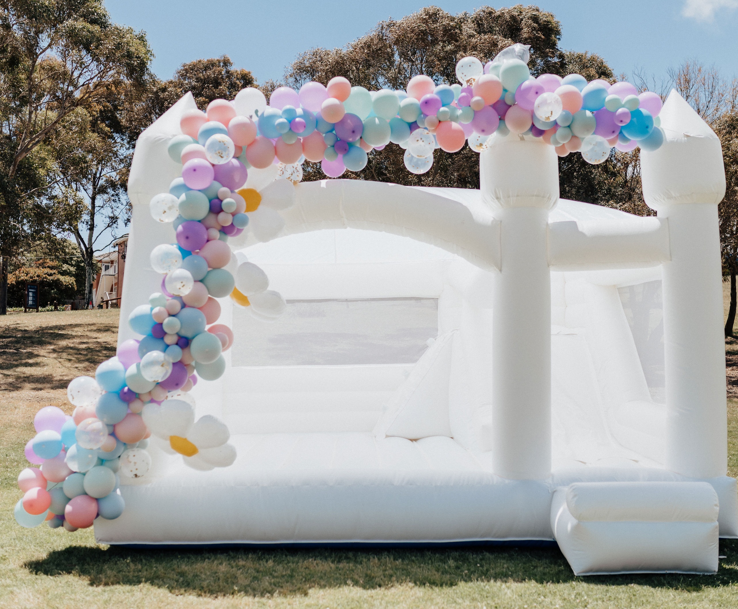 Alaska's White Castles SupplierHero Wedding Hire