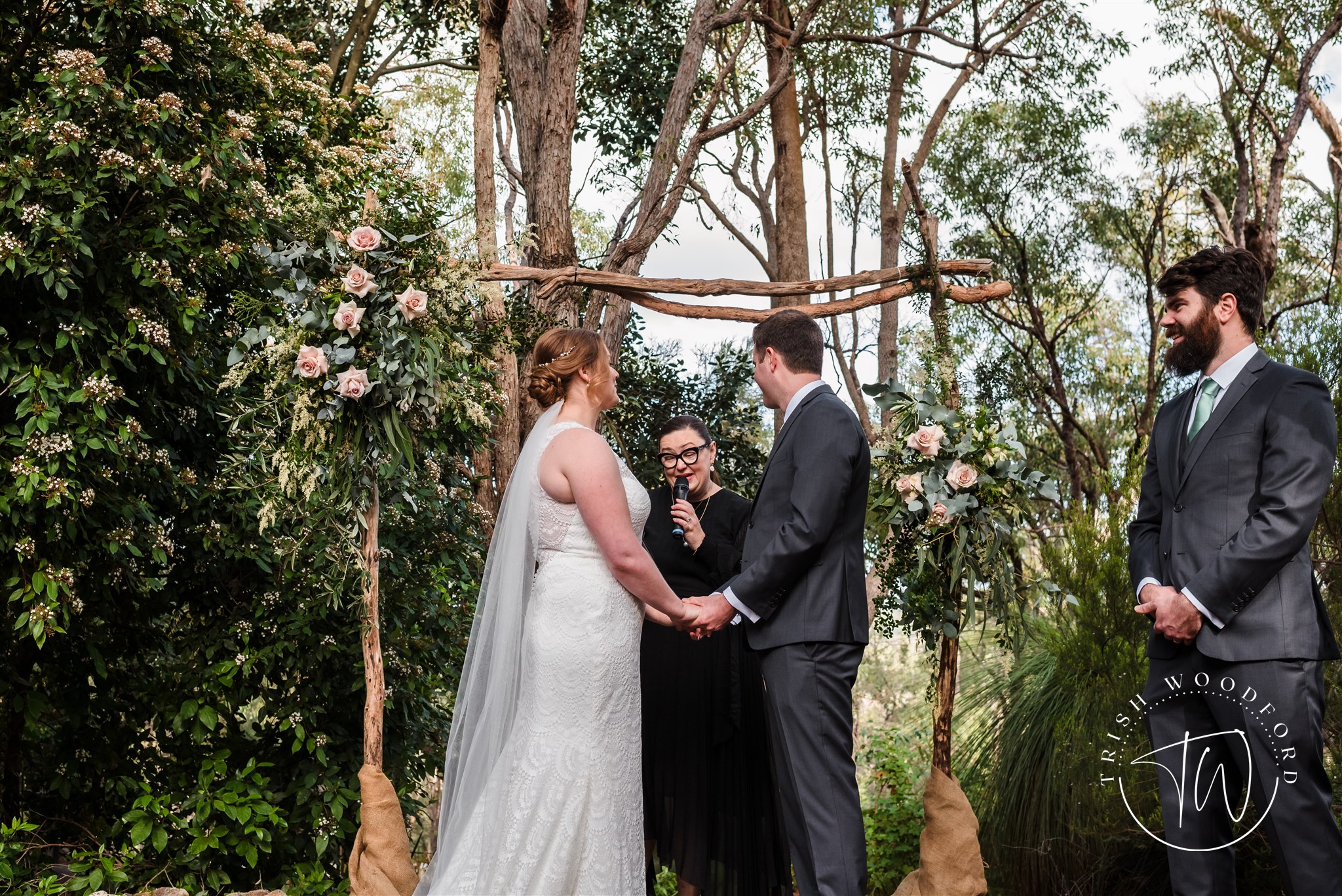 Amanda Rowe Celebrant SupplierHero Marriage Celebrant