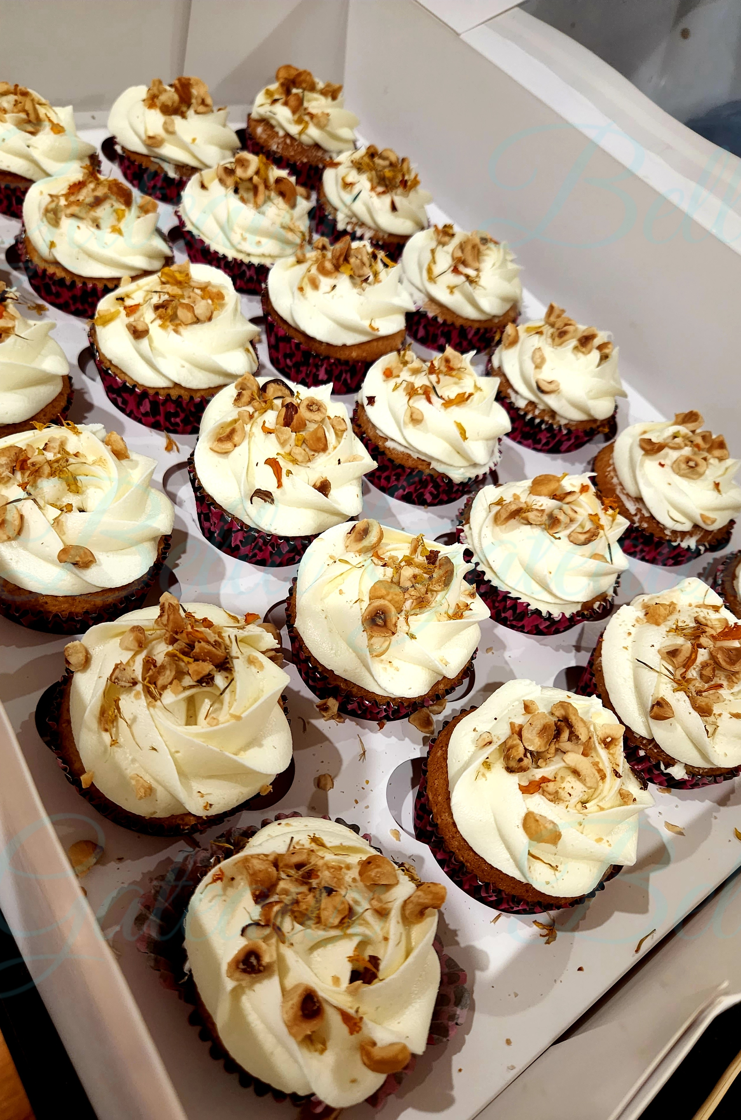 Bella Gateaux SupplierHero Wedding Cakes