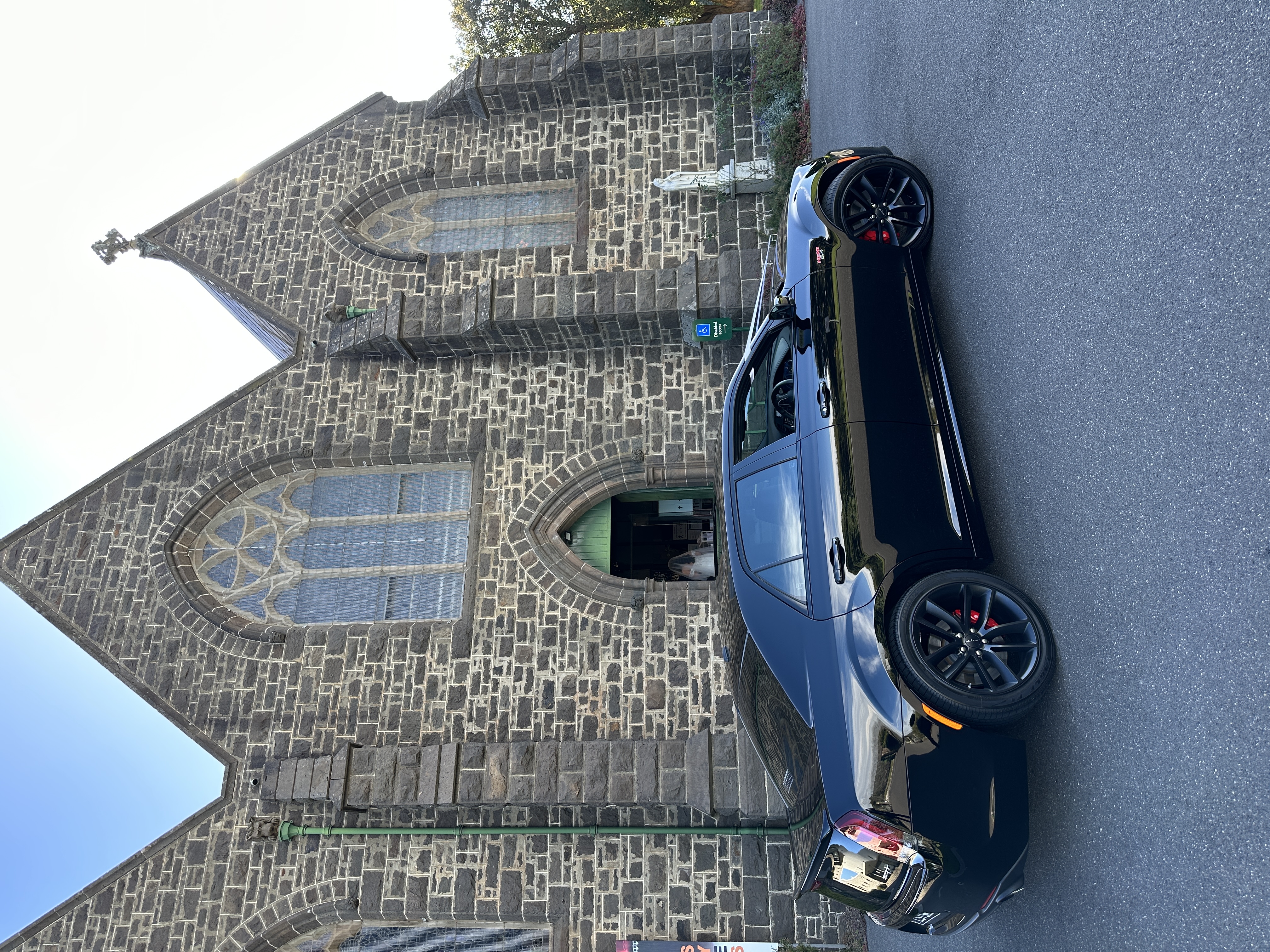 Black Beauty Limousines SupplierHero Wedding Cars