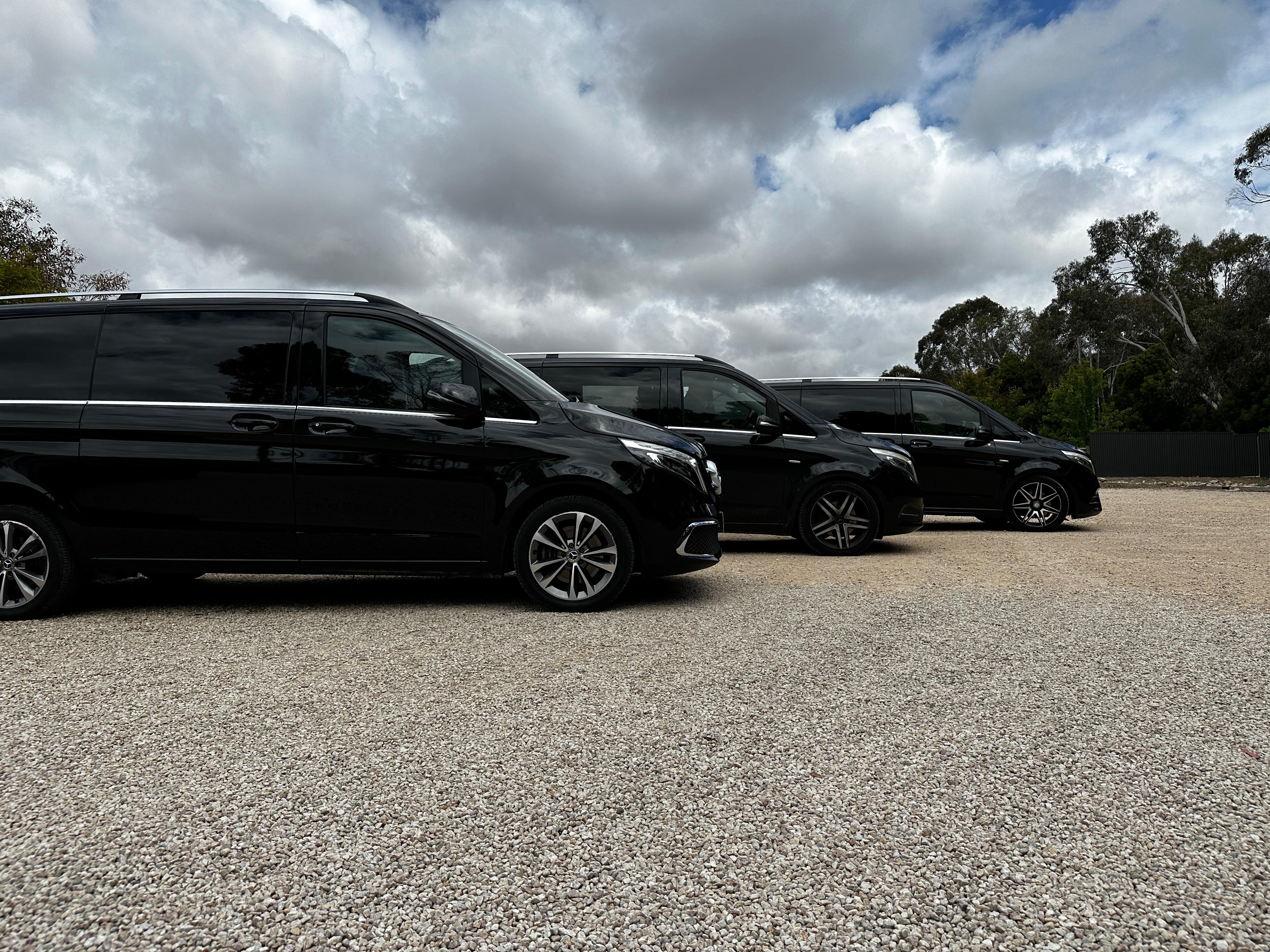 Blue ribbon limousines SupplierHero Wedding Cars