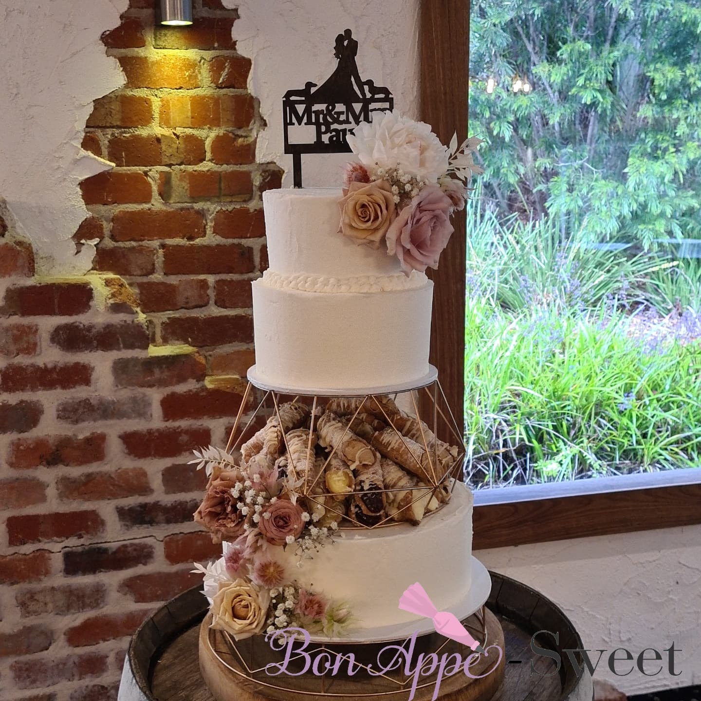 Bon Appe-Sweet - Wedding Cakes South Morang | Easy Weddings