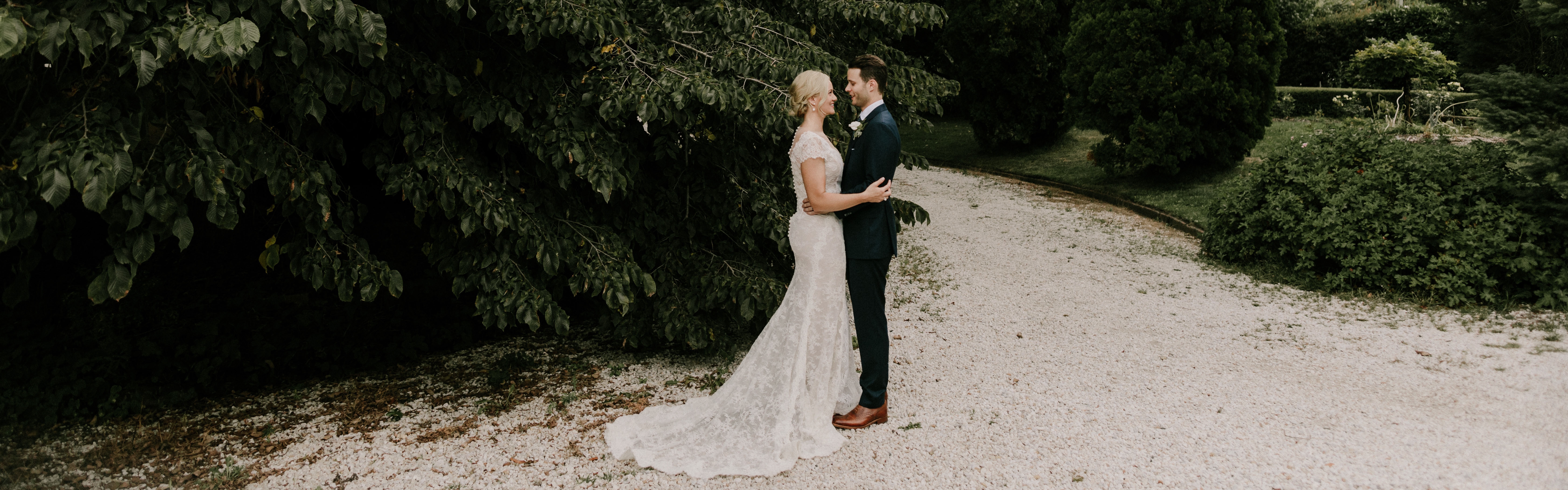 c8a03ed5-1370-47ce-8273-be60deff61ae-SarahandNick-677 copy.jpg