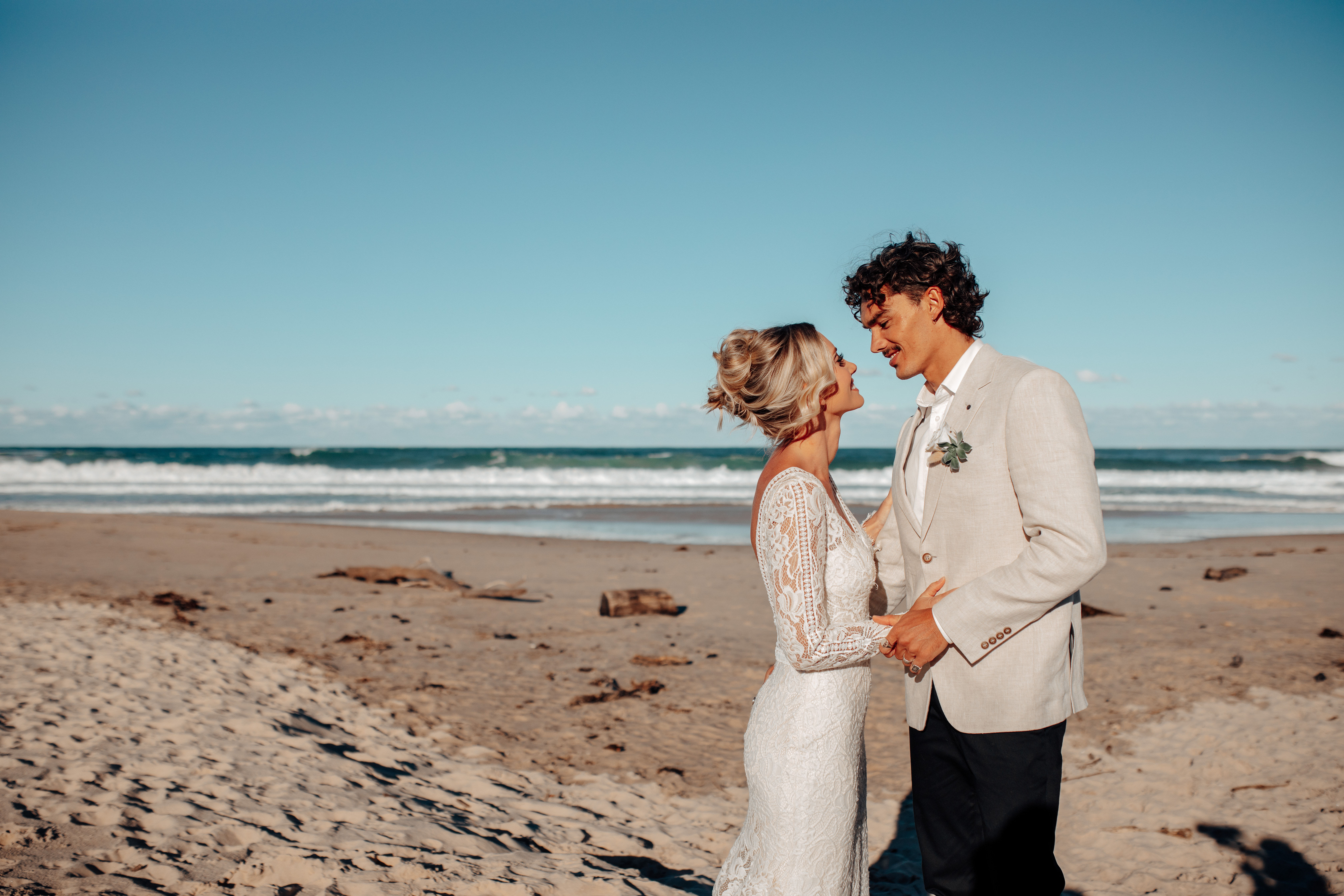 Caves Coastal Bar & Bungalows