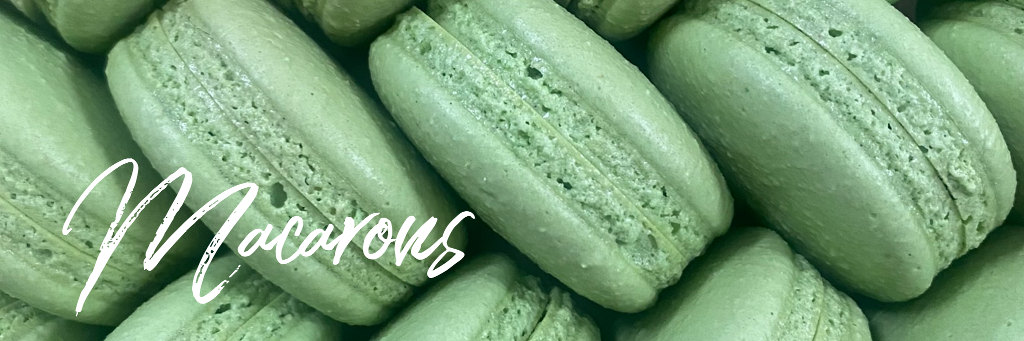 Chaos and Couture Cakes by Nadia SupplierHero Wedding Cakes