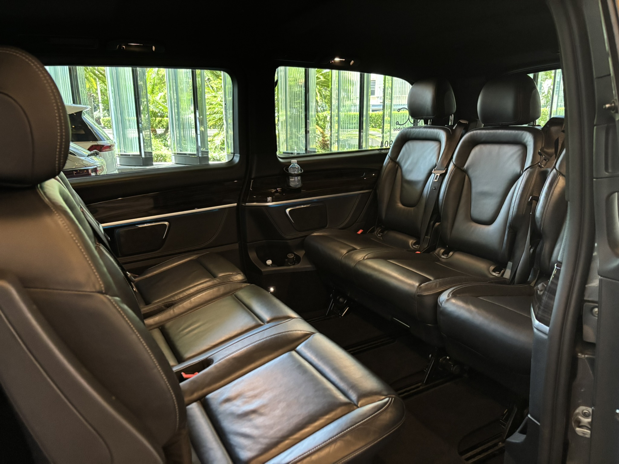 Comfortable Cars SupplierHero Wedding Cars