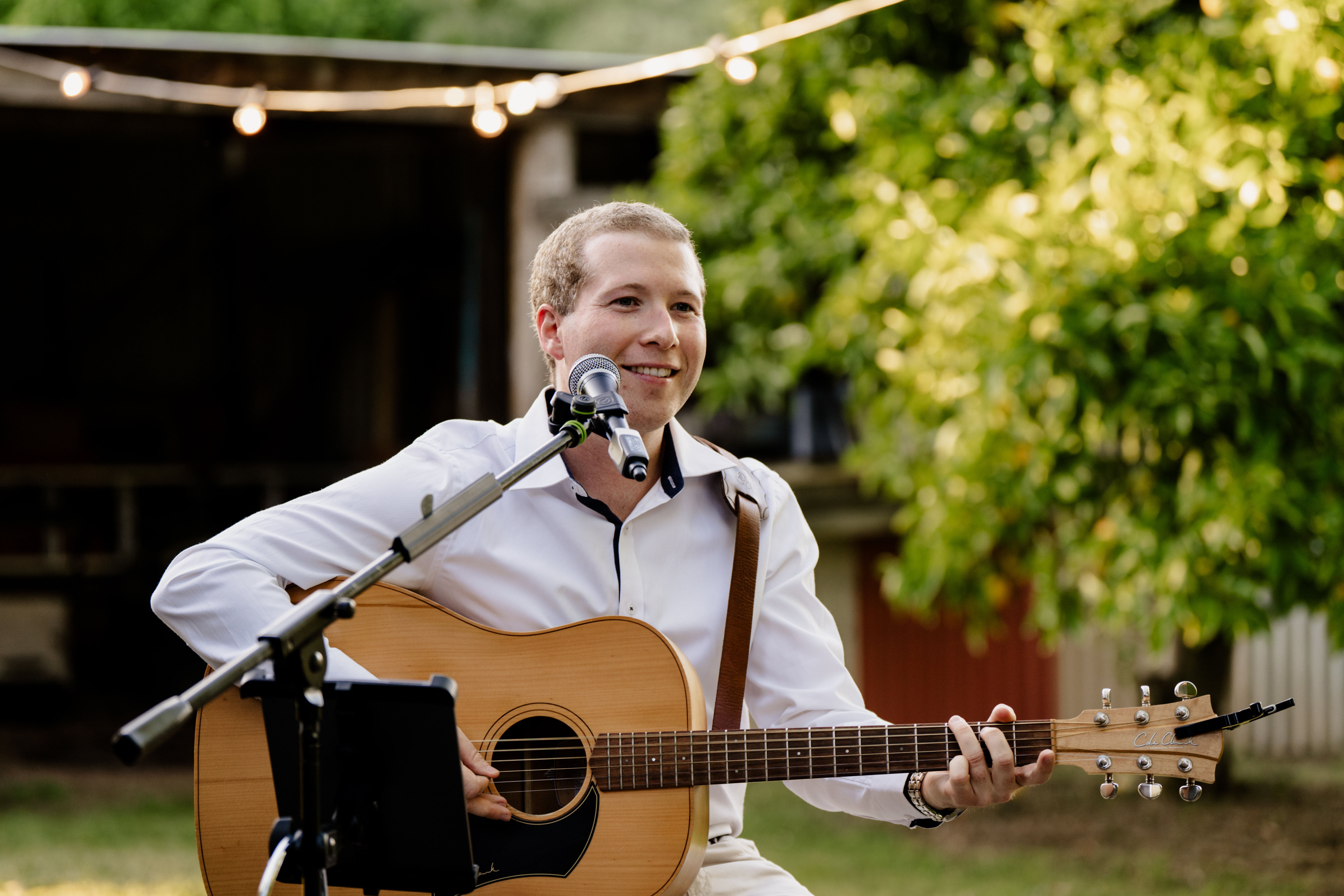 Dylan Raath Music - 🎶 Acoustic Guitarist, 🎧 DJ & 🎤 MC