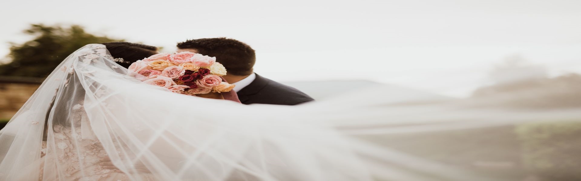 e390cb9f-ca46-49e4-a64f-8f6df88c13b3-kissy pic LK.jpg