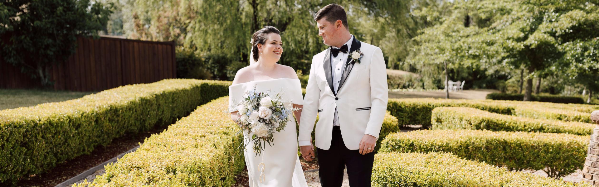 e885093d-99a2-407d-9a0c-619556721abe-1920x600 Easy Weddings Hero (1).png