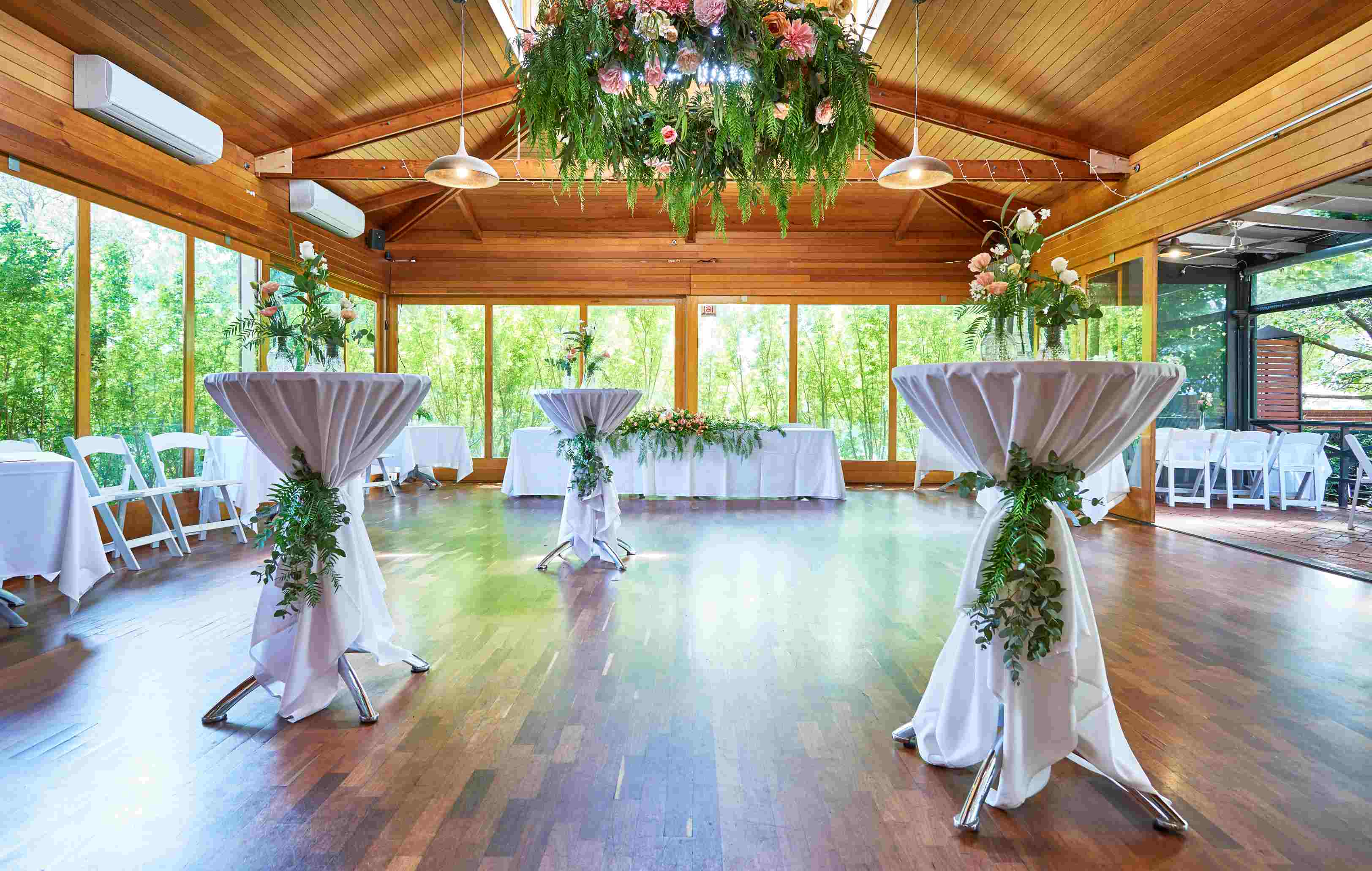 Edinburgh Hotel and Cellars SupplierHero Wedding Venues