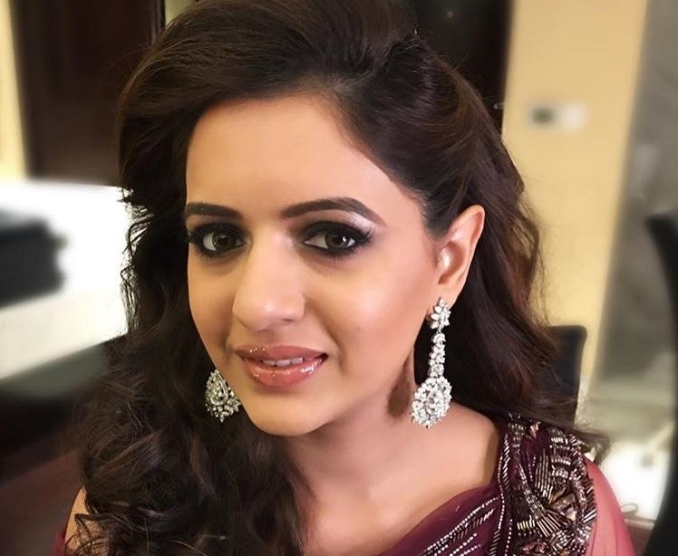 Kinjal Samani Make up & Hair