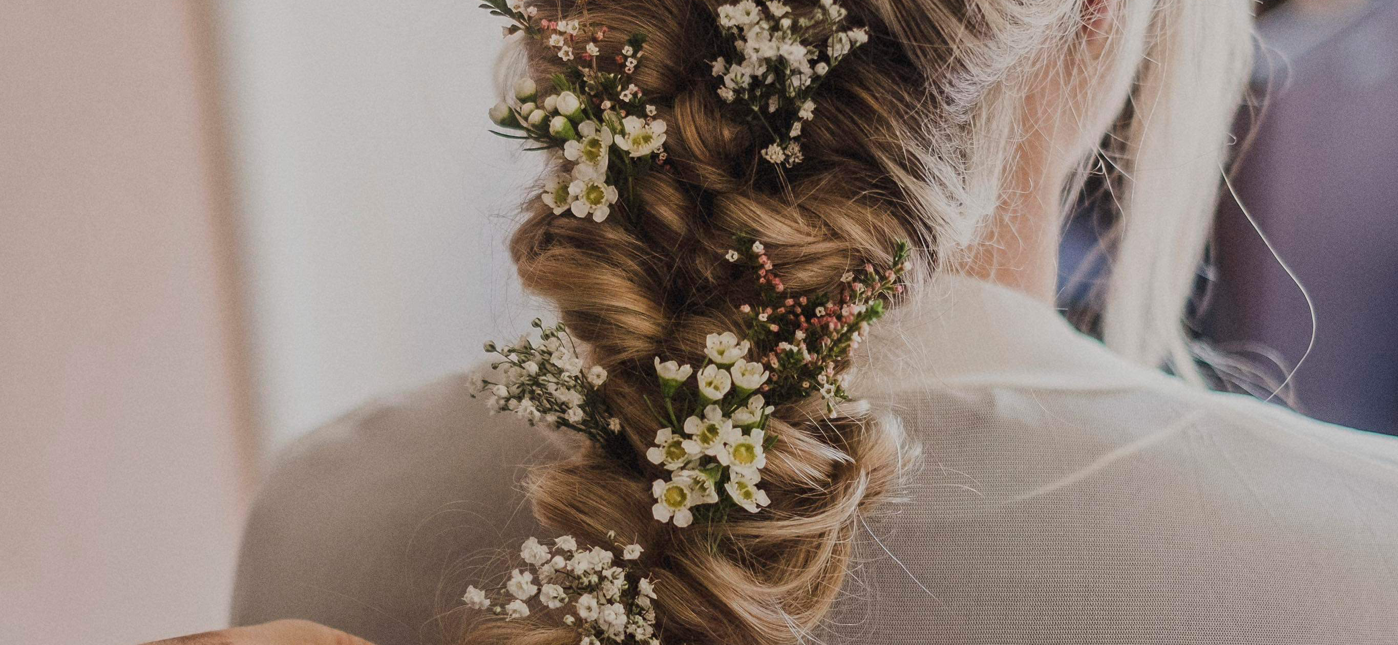 Georgiie.J.Creatiive SupplierHero Wedding Hair and Makeup