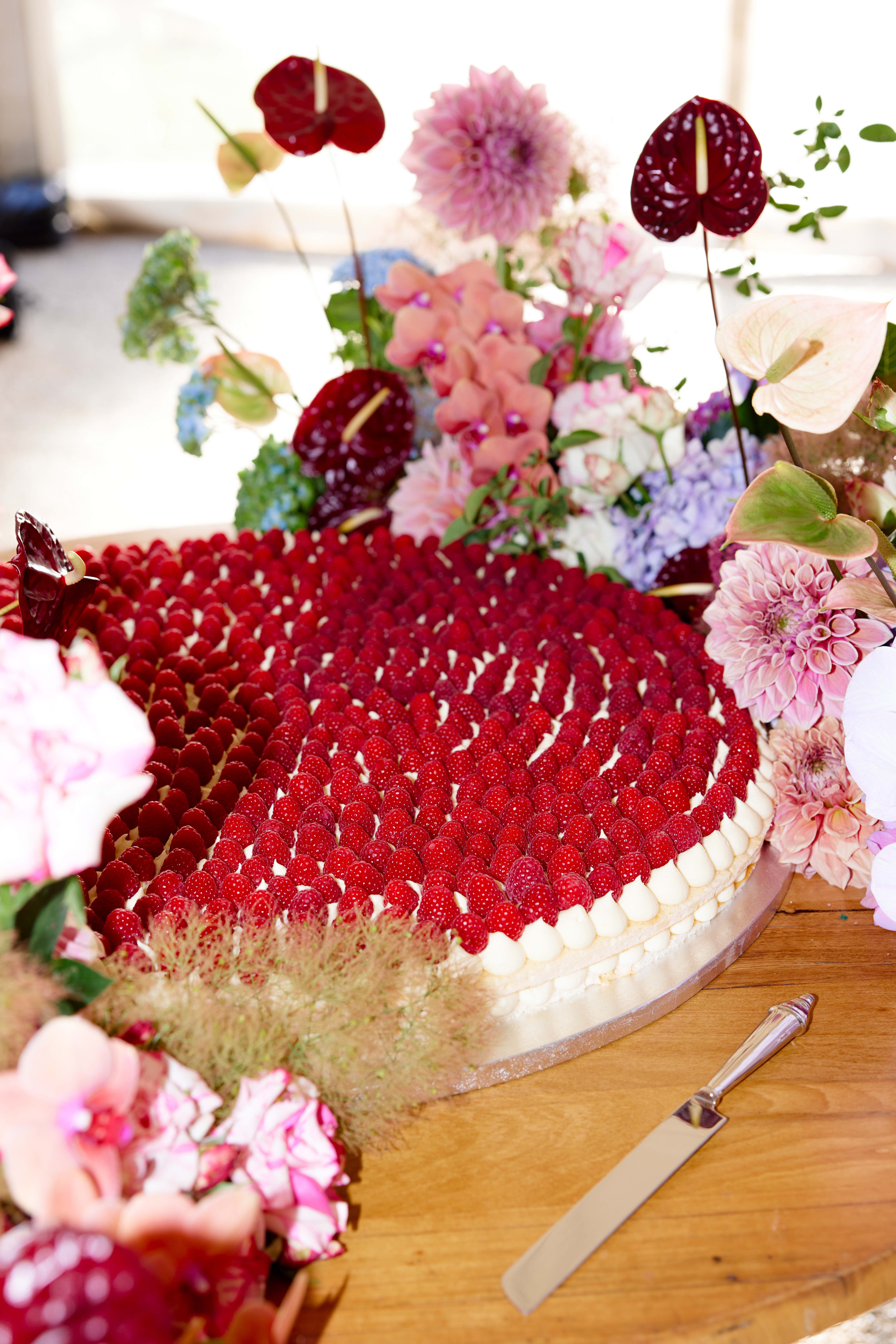 Heidelberg Cakes Pty Ltd Wedding Cakes Stepney Easy Weddings