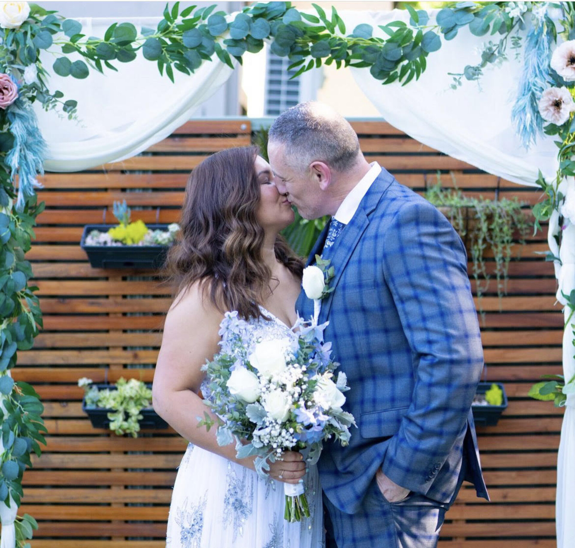 hitchusritchie - The Nude Celebrant SupplierHero Marriage Celebrant