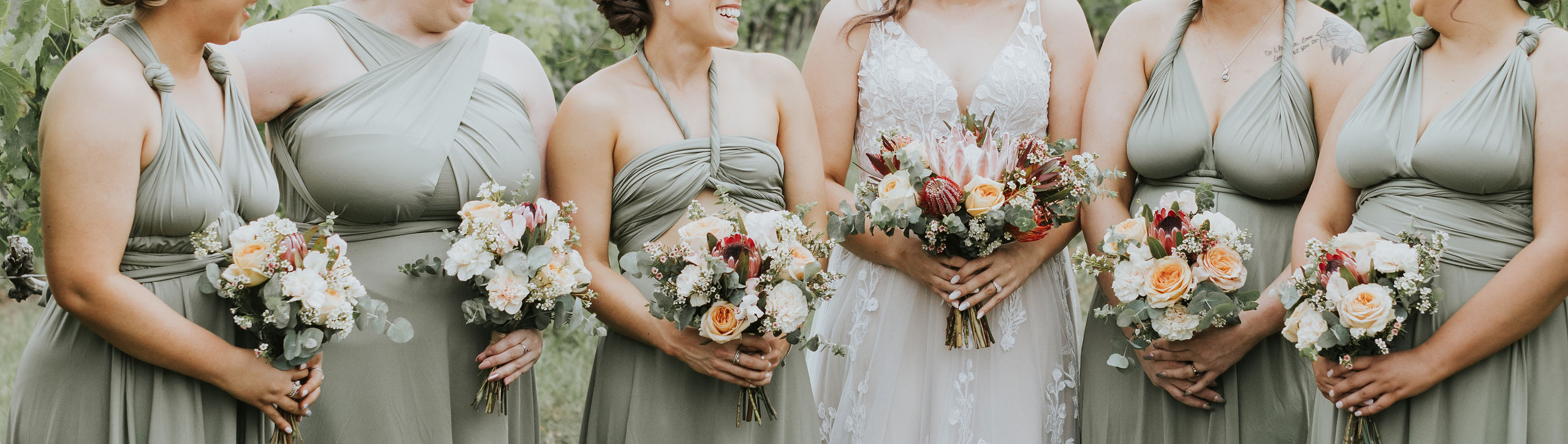 Ivy and Bloom Flowers SupplierHero Wedding Flowers