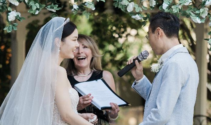 Janet Lomax  ~ Sydney's Inner West Marriage Celebrant