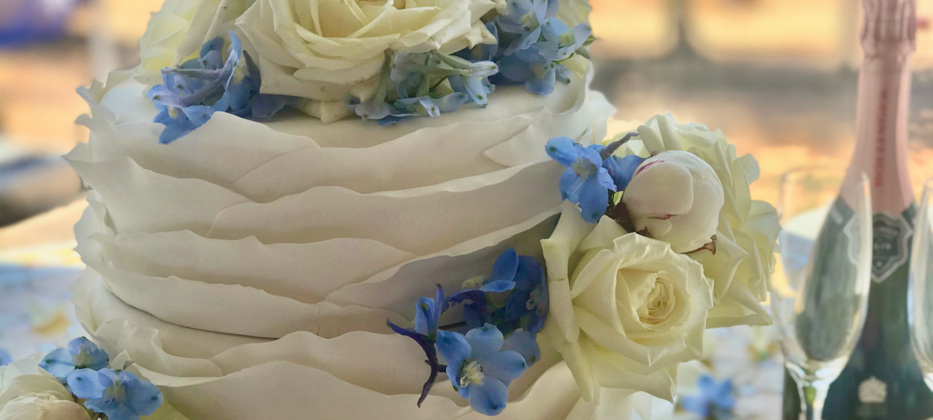 Katie's Cakes and Cookies SupplierHero Wedding Cakes