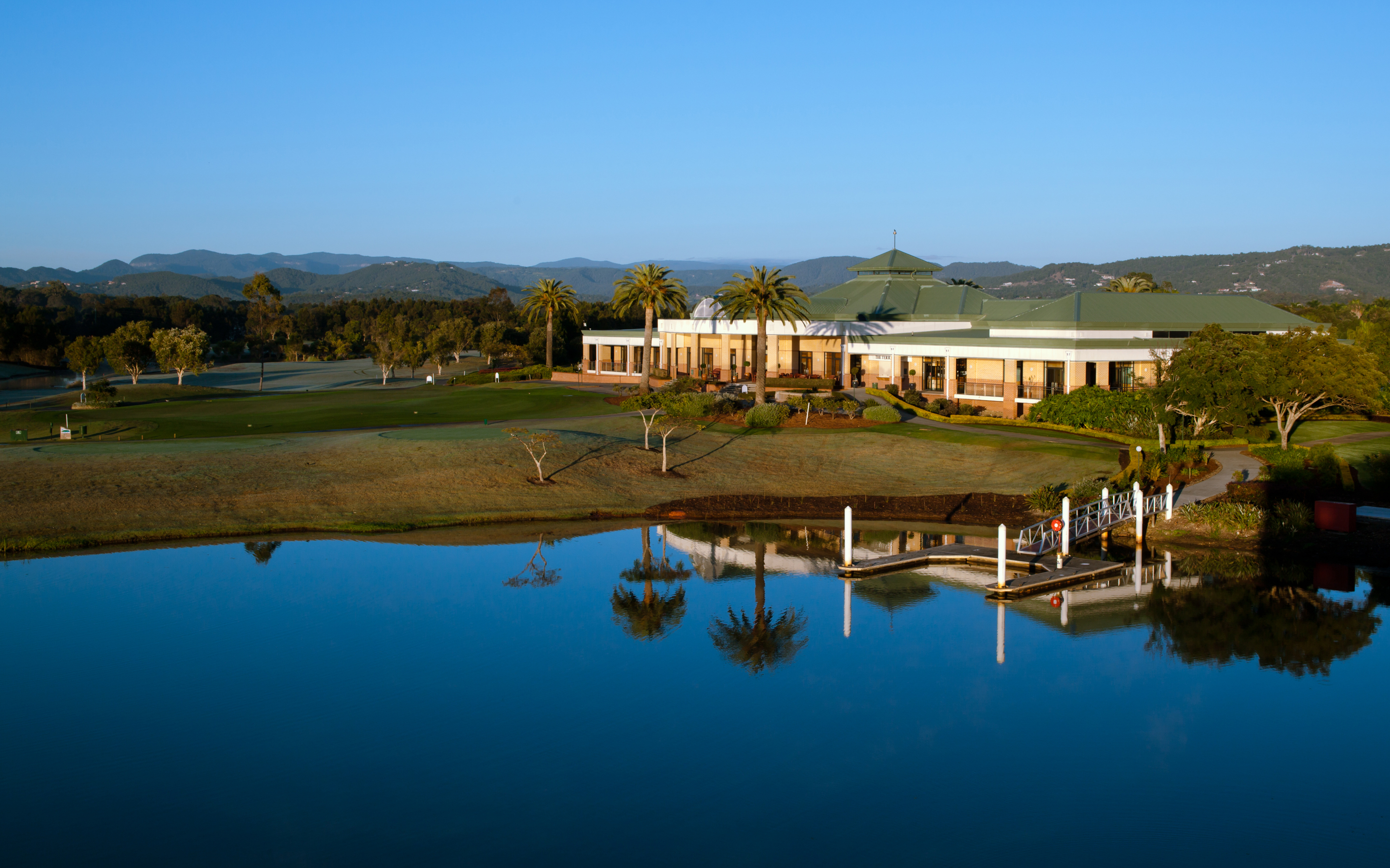 Lakelands Golf Club SupplierHero Engagement Venues