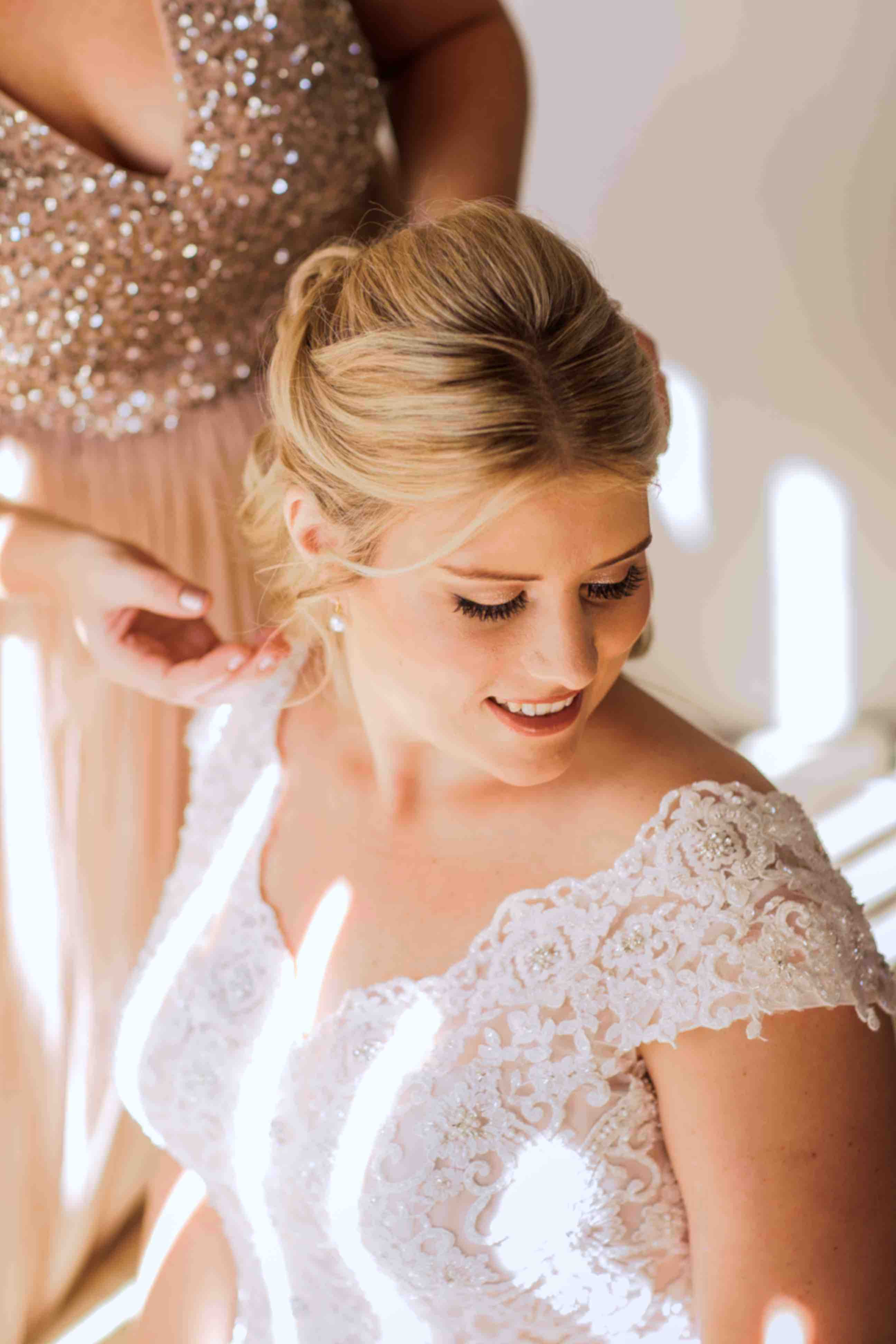 Le Fabulous SupplierHero Wedding Hair and Makeup