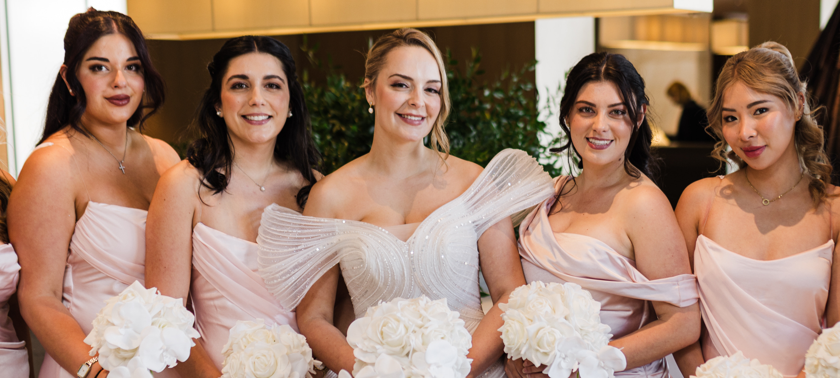Le Fabulous SupplierHero Wedding Hair and Makeup