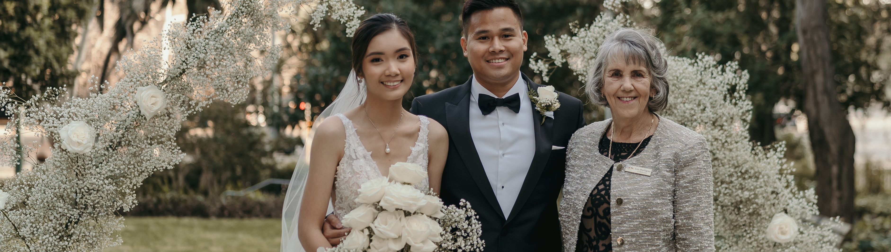 Lee Halligan - Celebrant SupplierHero Marriage Celebrant - By Lesley Halligan