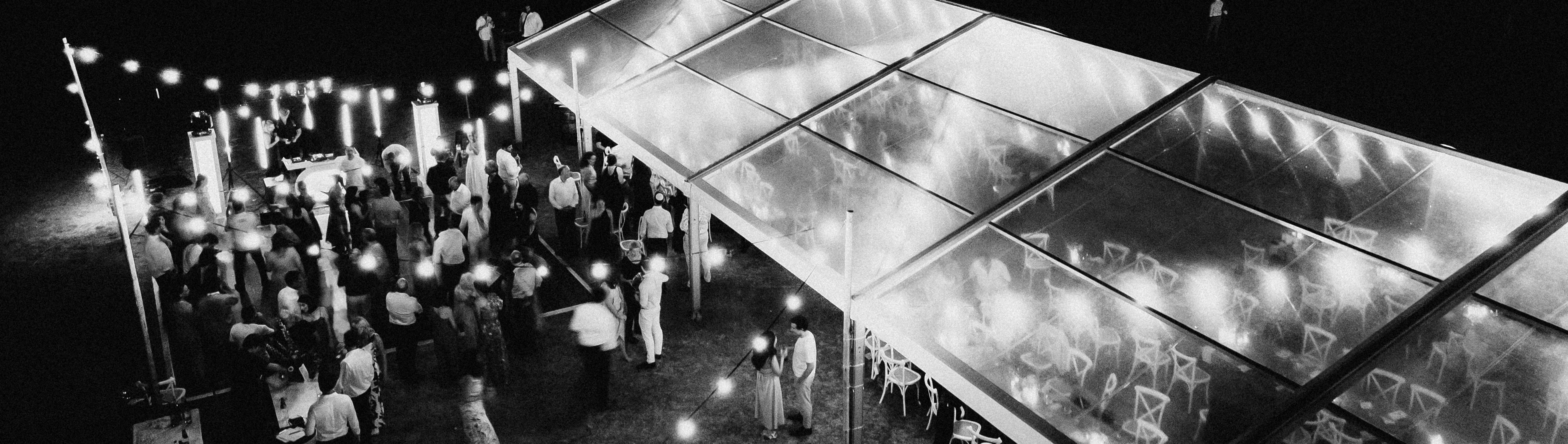 Little Heart Hire SupplierHero Wedding Decorations